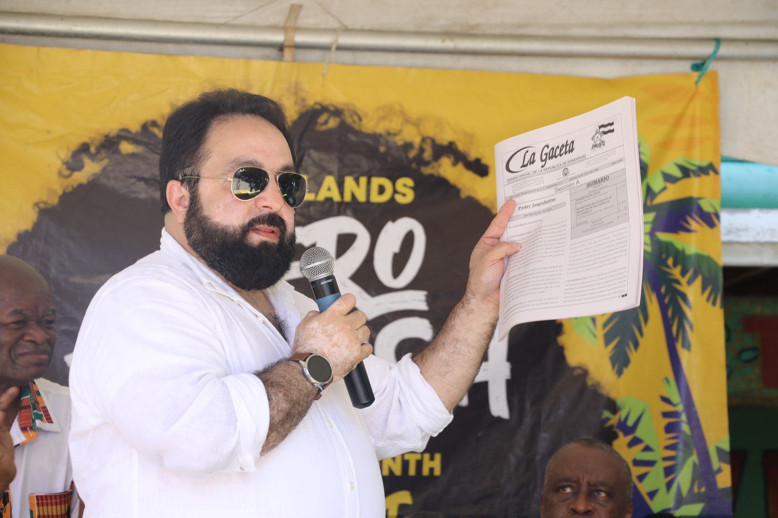 Presidente del CN, Luis Redondo, destaca importancia en la historia del país de los negros de habla inglesa en acto de entrega del decreto 130-2022